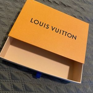 LOUIS VUITTON Box Packaging